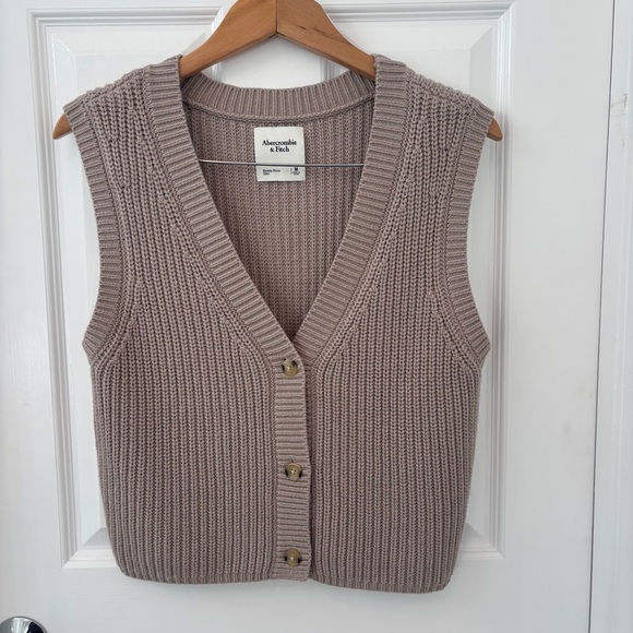Abercrombie & Fitch Womens Button Vest •Medium• Taupe• Eclectic Grandpa •Taupe - Picture 2 of 16